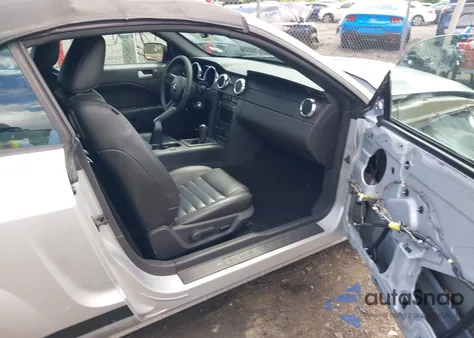 2008 Ford Mustang Gt Deluxe/Gt Premium from USA, damaged, VIN 1ZVHT85H385157895